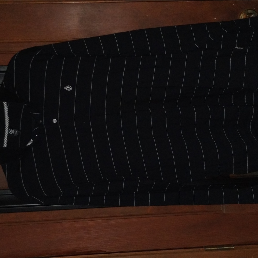 Volcom Mens LS Polo XL.